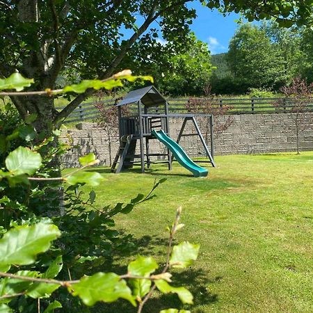 Rostrevor Valley House -Mountainside Hot Tub View ニューリー エクステリア 写真